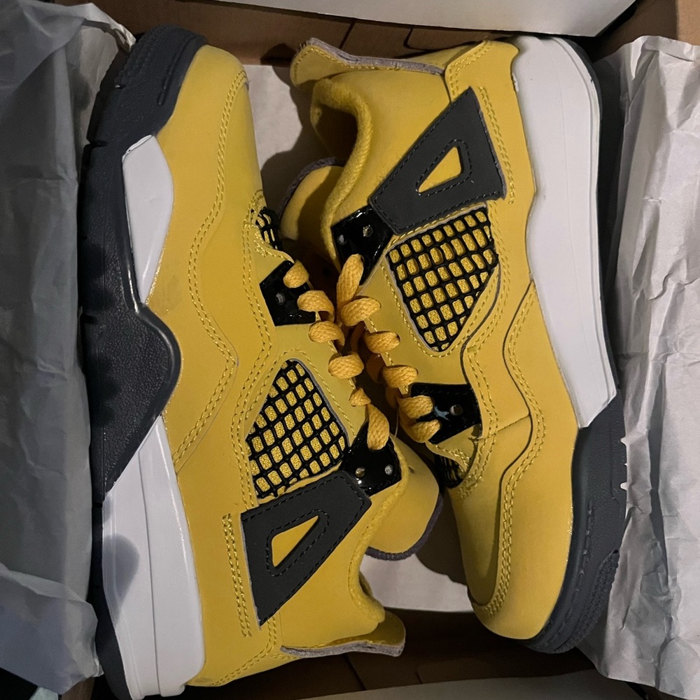 COPY - Jordan 4 retro Preschool